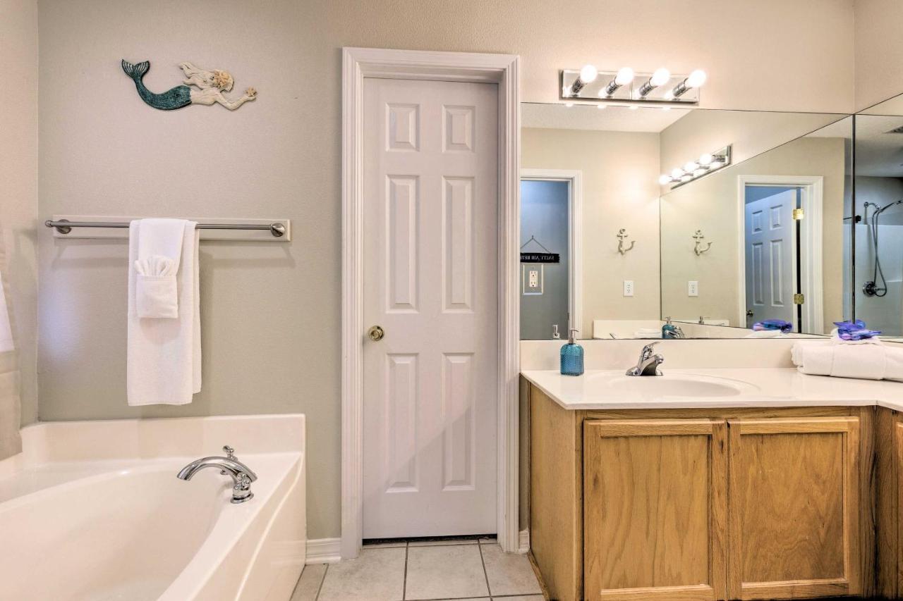 Orange Beach Home With Hot Tub Less Than 2 Mi To The Wharf Exterior photo
